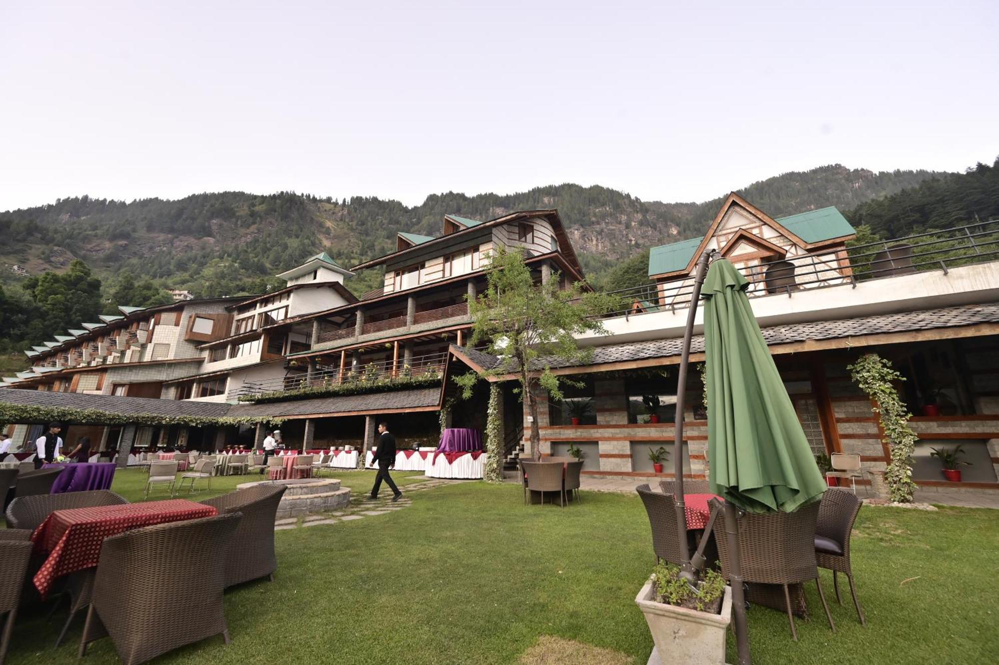 מנאלי Manuallaya The Resort & Spa מראה חיצוני תמונה