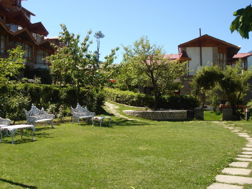 מנאלי Manuallaya The Resort & Spa מראה חיצוני תמונה