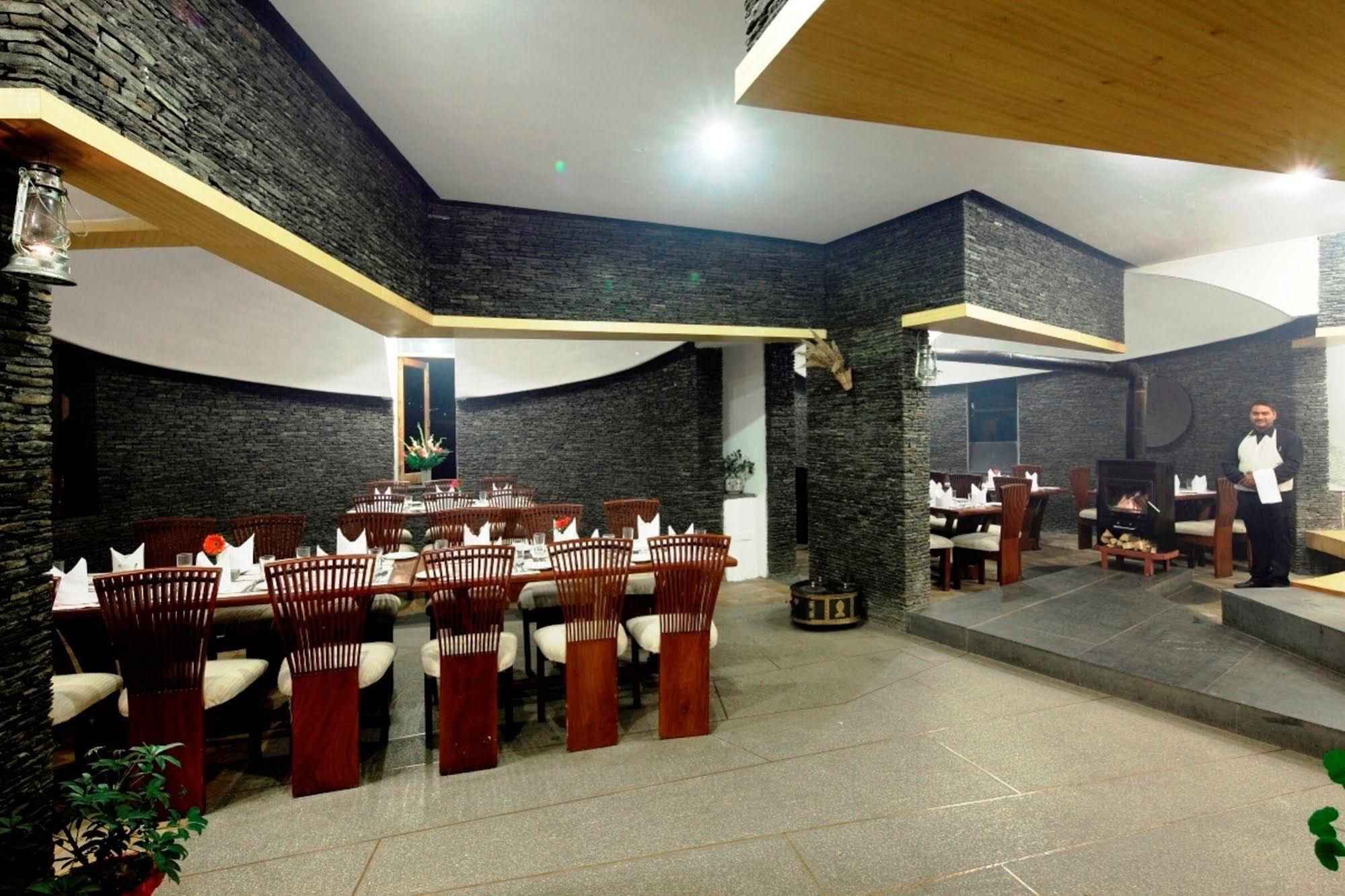 מנאלי Manuallaya The Resort & Spa מראה חיצוני תמונה